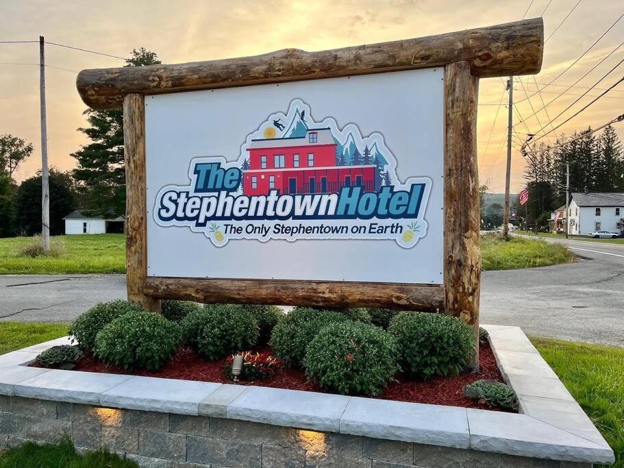 2 Bed Berkshire Getaway @ Stephentown Hotel מראה חיצוני תמונה